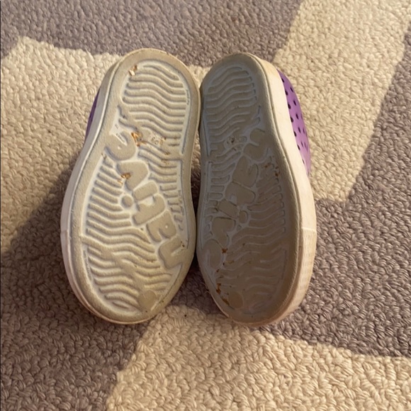 Native Jefferson Ombré Gray and Purple Shoes - Picture 4 of 4